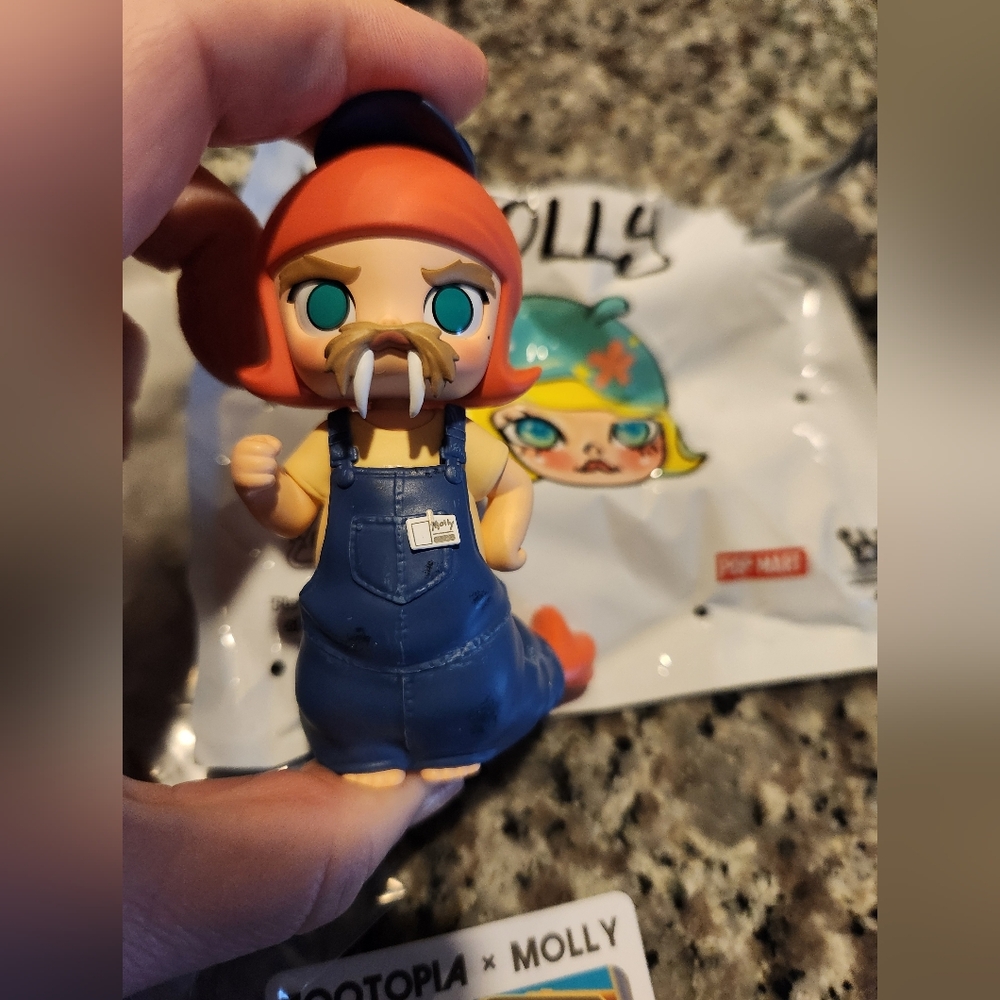 Pop Mart Disney Zootopia 2 x Molly Russ Walrus Figure Authentic